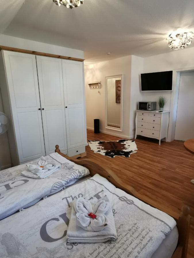Sommerhaus Seidel - Mit Kostenlosem Parkplatz - Apartment Stralsund